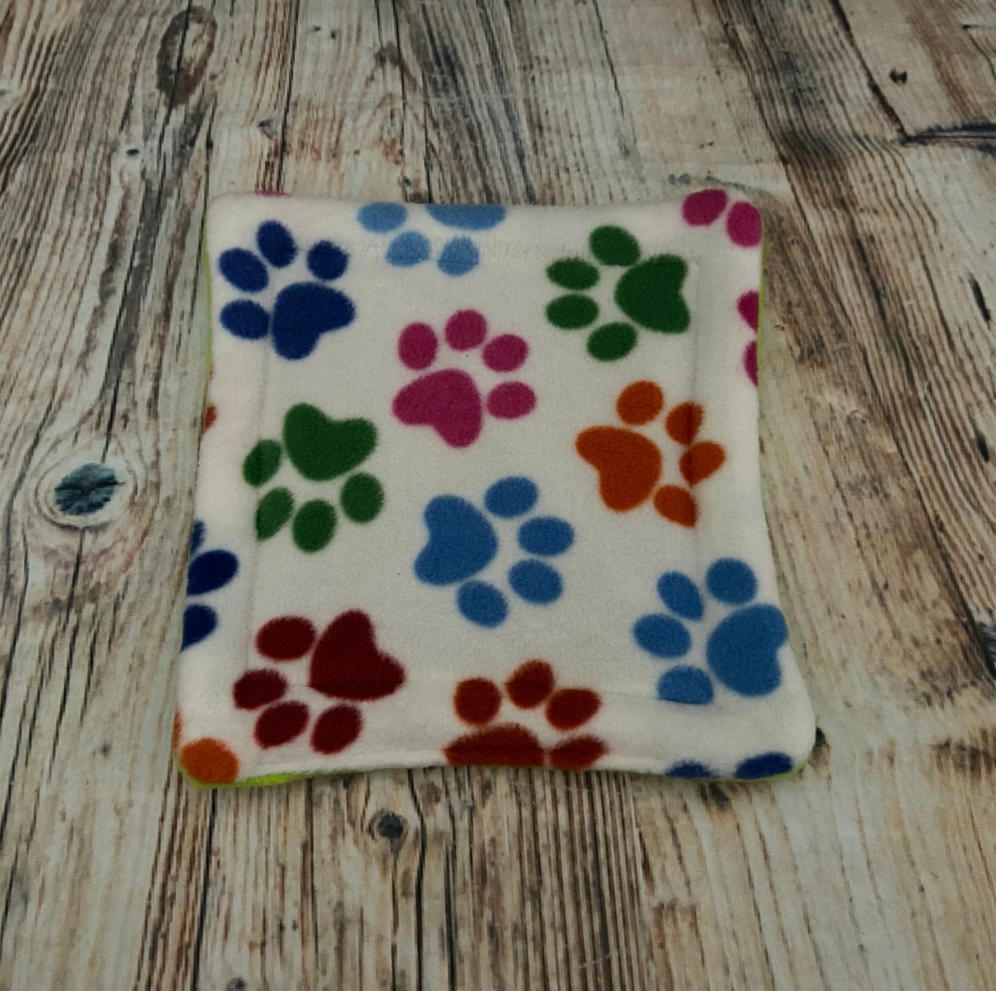 White Paws Fleece Cage Pad