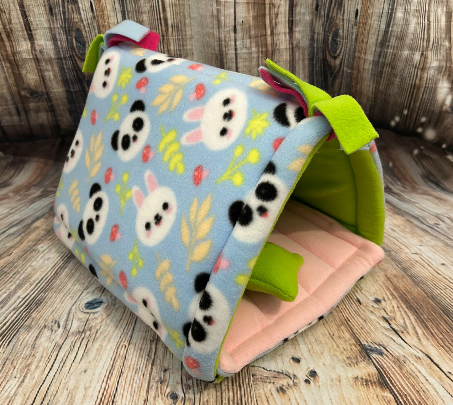 Panda Fleece Guinea Pig Tent / Lime + Pillow
