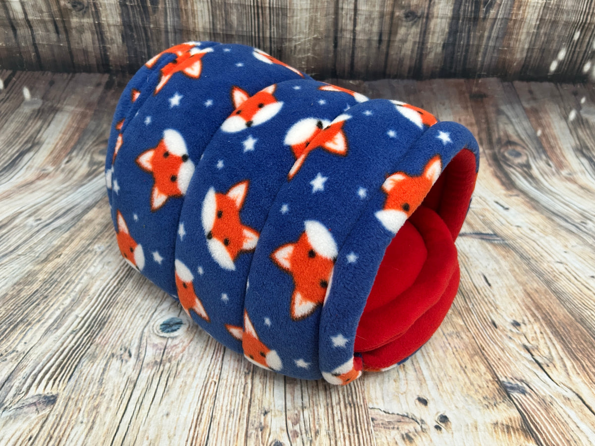 Navy Fox Fleece Piggie Den/ Red + Pad