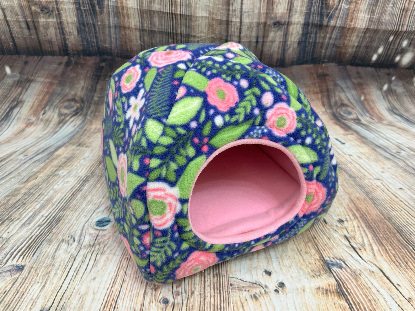 Enchanted Garden Fleece Piggie Pyramid / Baby Pink + Pad