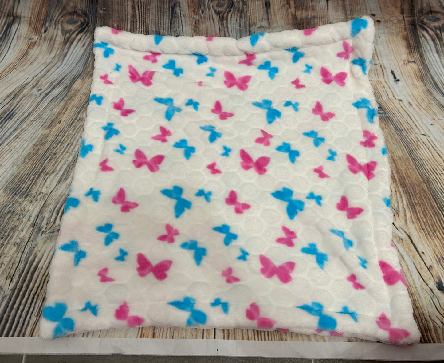 Super soft Butterflies Fleece Piggie Blanket