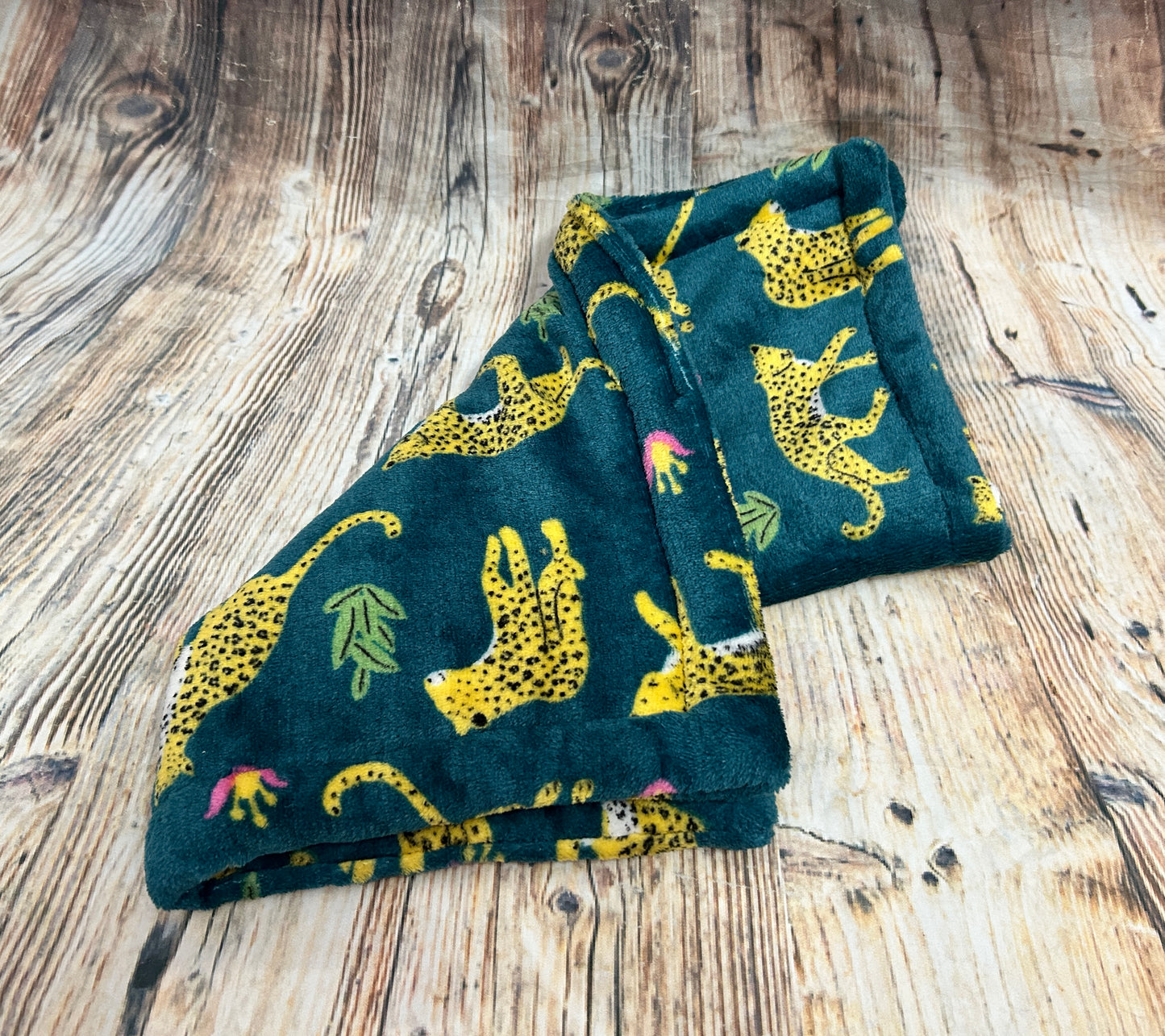 Super soft Leopard Fleece Piggie Blanket
