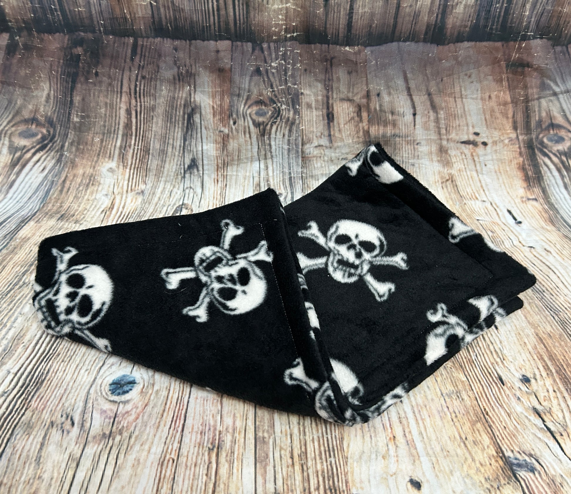 White Skulls Fleece Piggie Blanket - Pampered Piggies Boutique