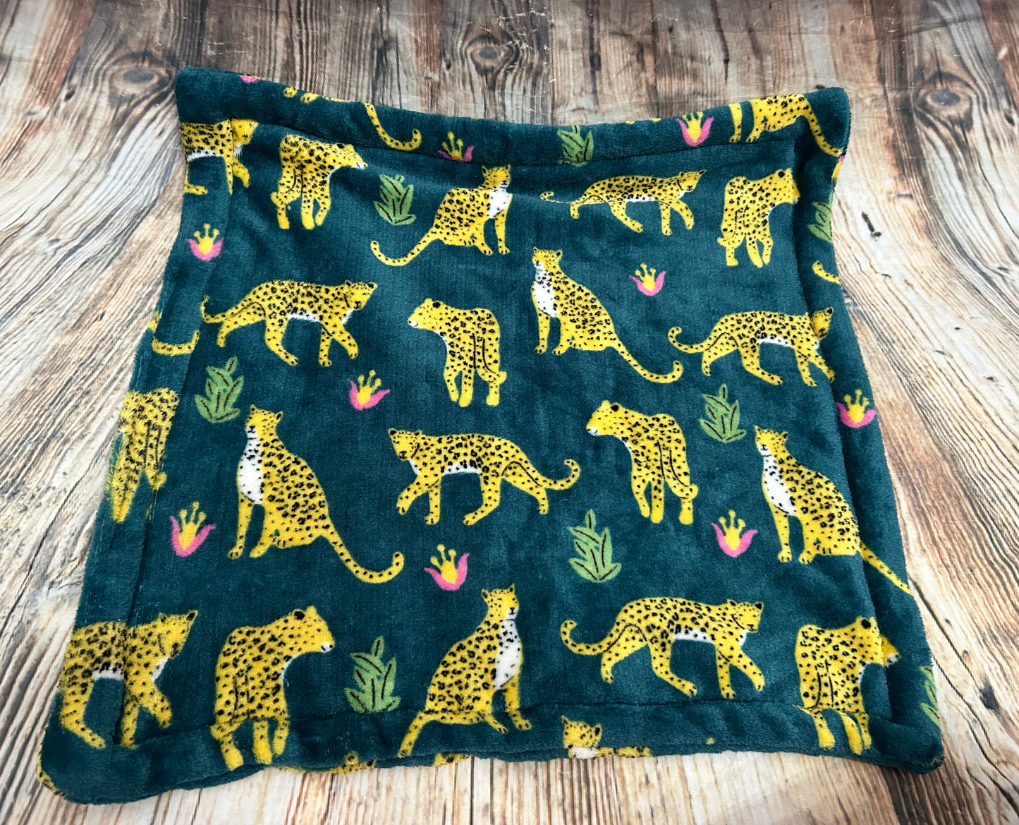 Super soft Leopard Fleece Piggie Blanket