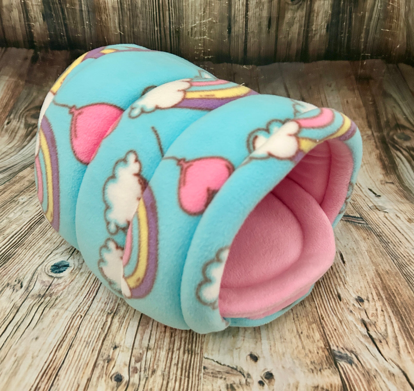 Magical Rainbows Fleece Piggie Den / Baby Pink + Pad