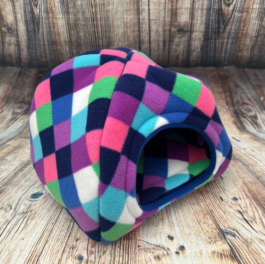 Diamond Fleece Piggie Pyramid / Royal Blue + Pad