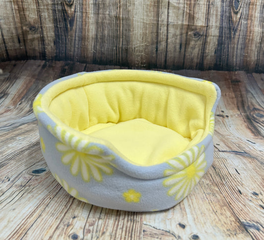 Daisies Fleece Cuddle Cup