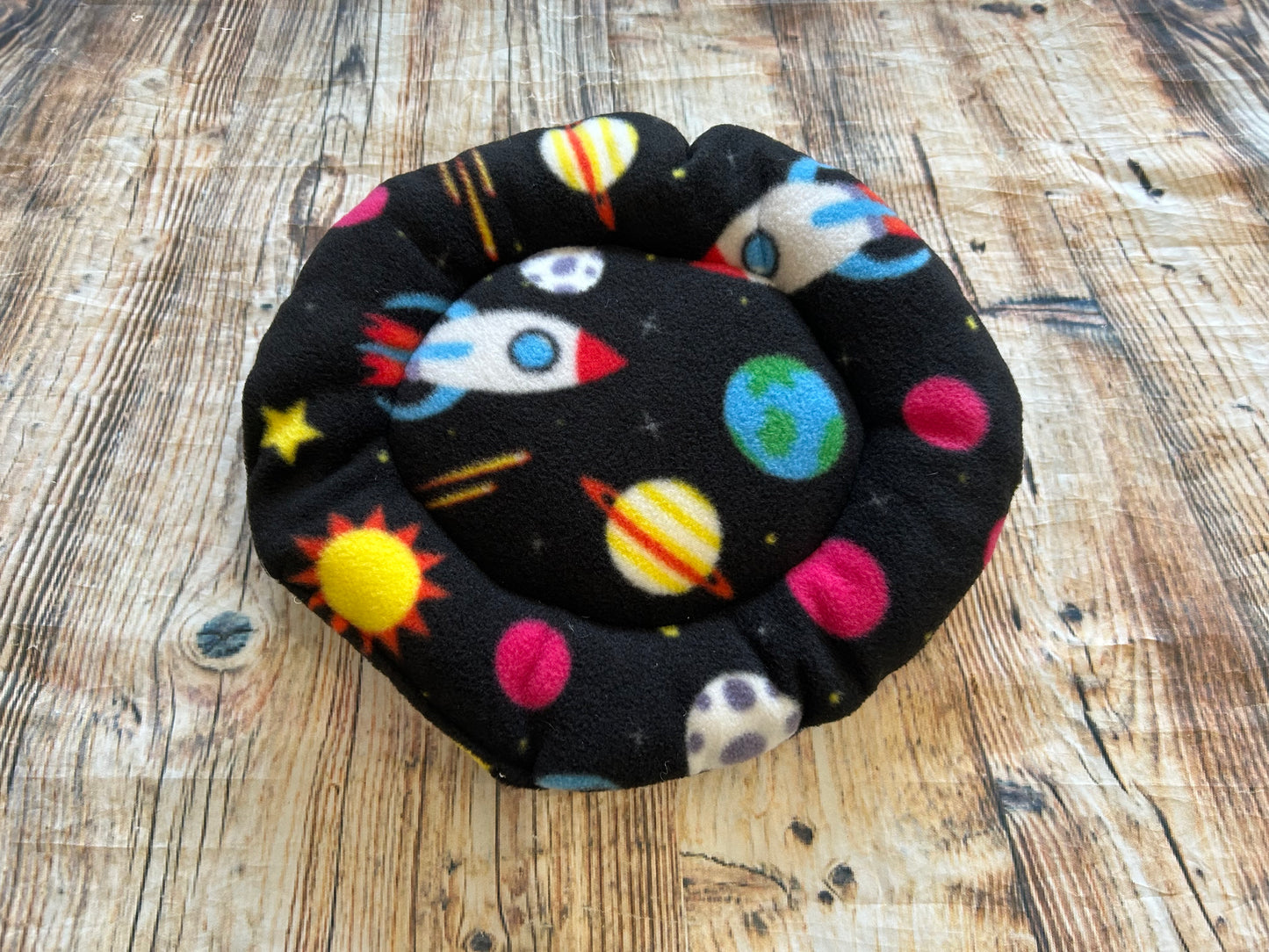 Space Round Soft Fleece Cushion Bed
