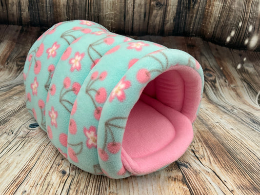Cherry Blossom Fleece Piggie Den / Baby Pink + Pad