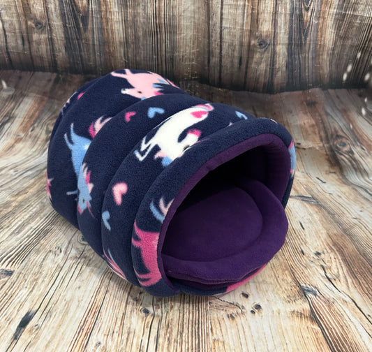 Unicorns Fleece Piggie Den / Purple + Pad